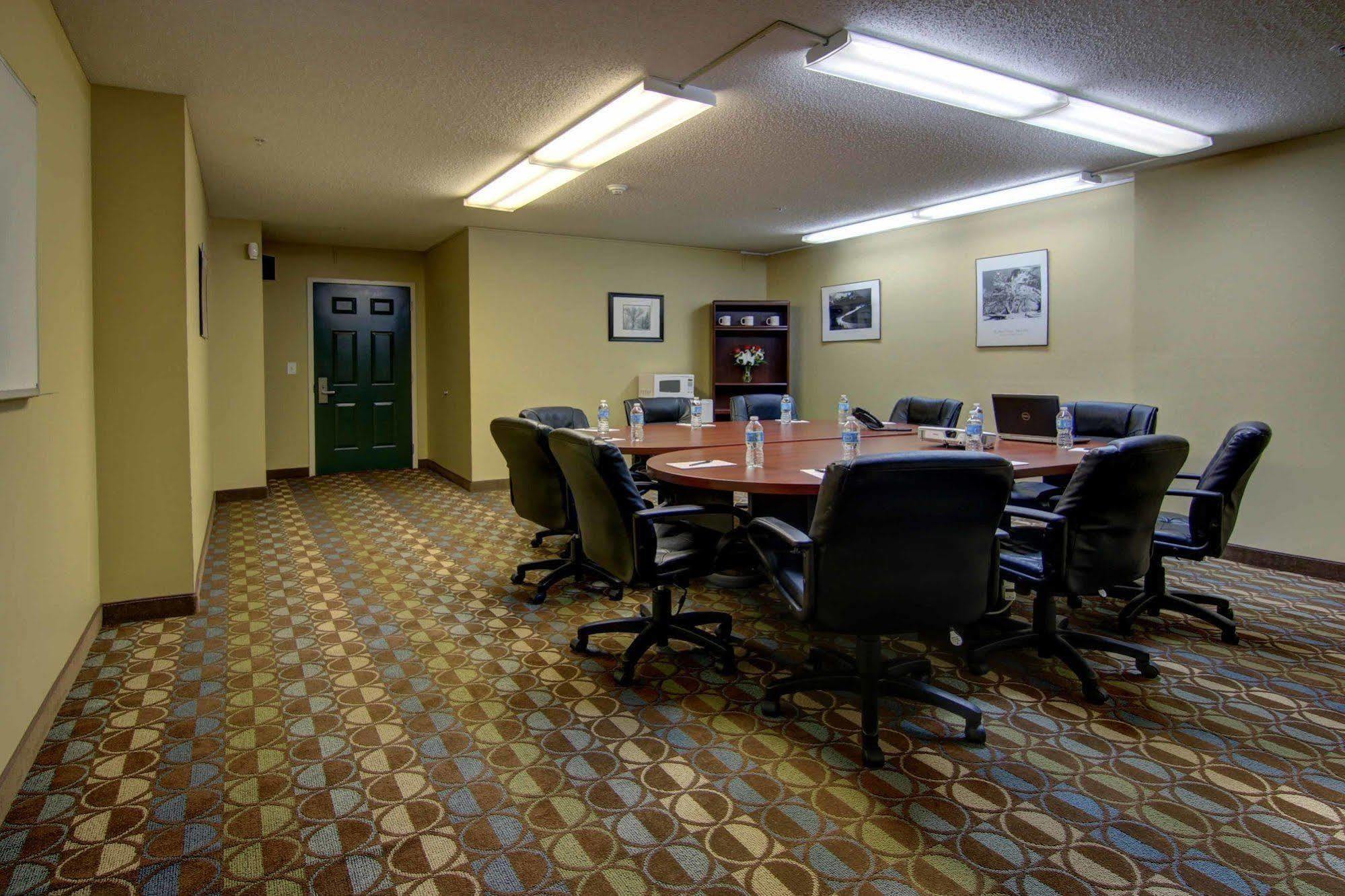 Intown Suites Extended Stay Marietta Ga - Roswell Rd Exterior foto